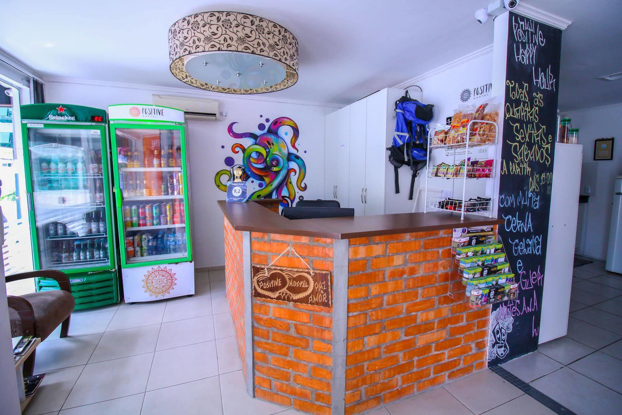Positive Hostel Balneario Camboriu Bagian luar foto