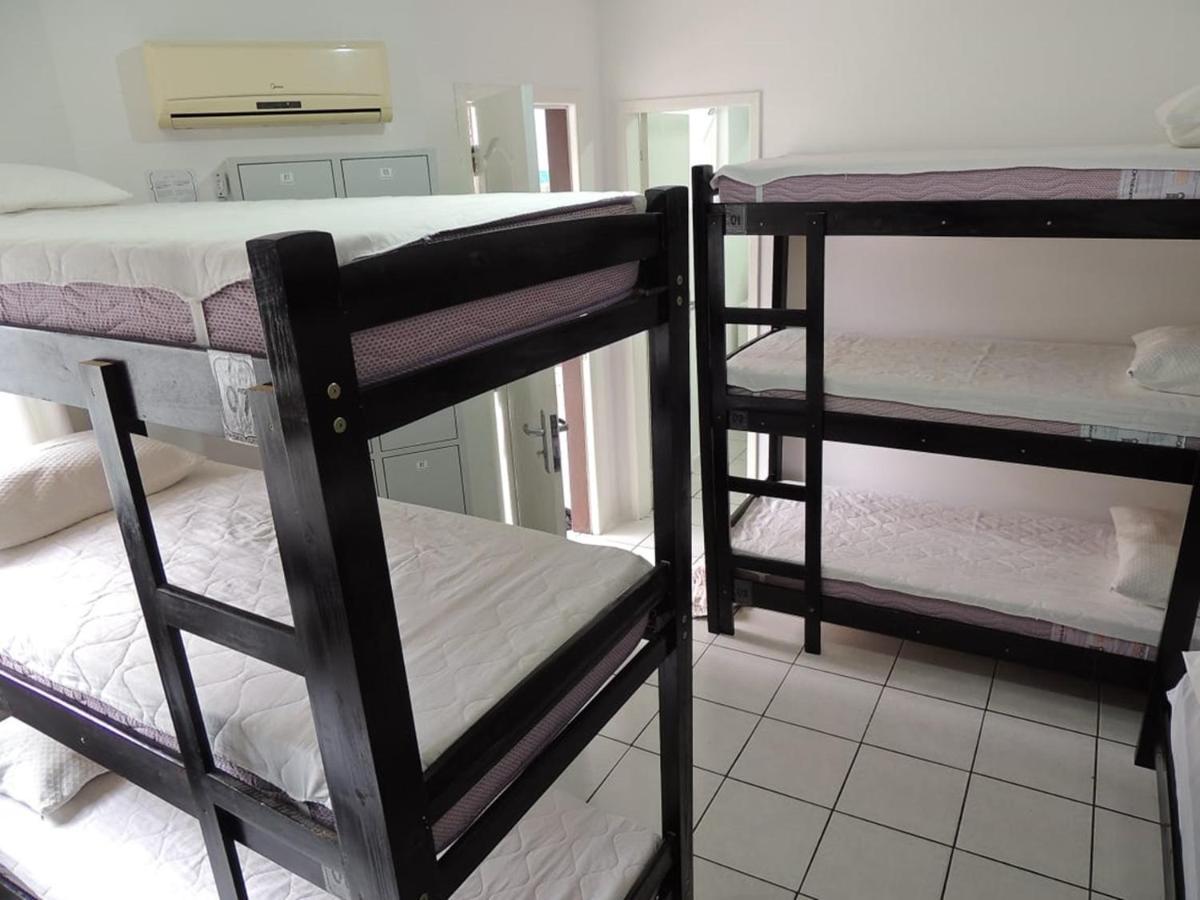 Positive Hostel Balneario Camboriu Bagian luar foto