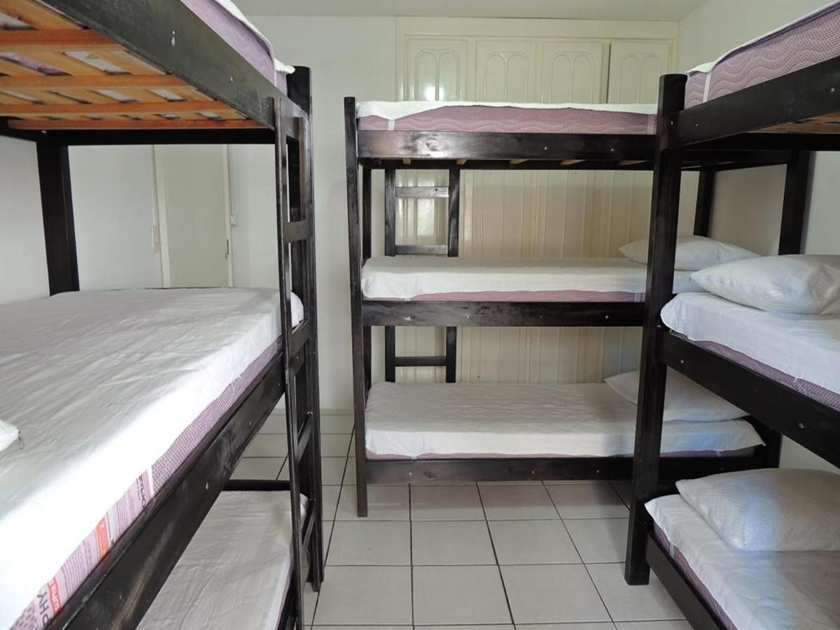 Positive Hostel Balneario Camboriu Bagian luar foto